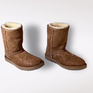 UGG Women’s Classic Short II Waterproof Boot Size 6 Brown Animal Print